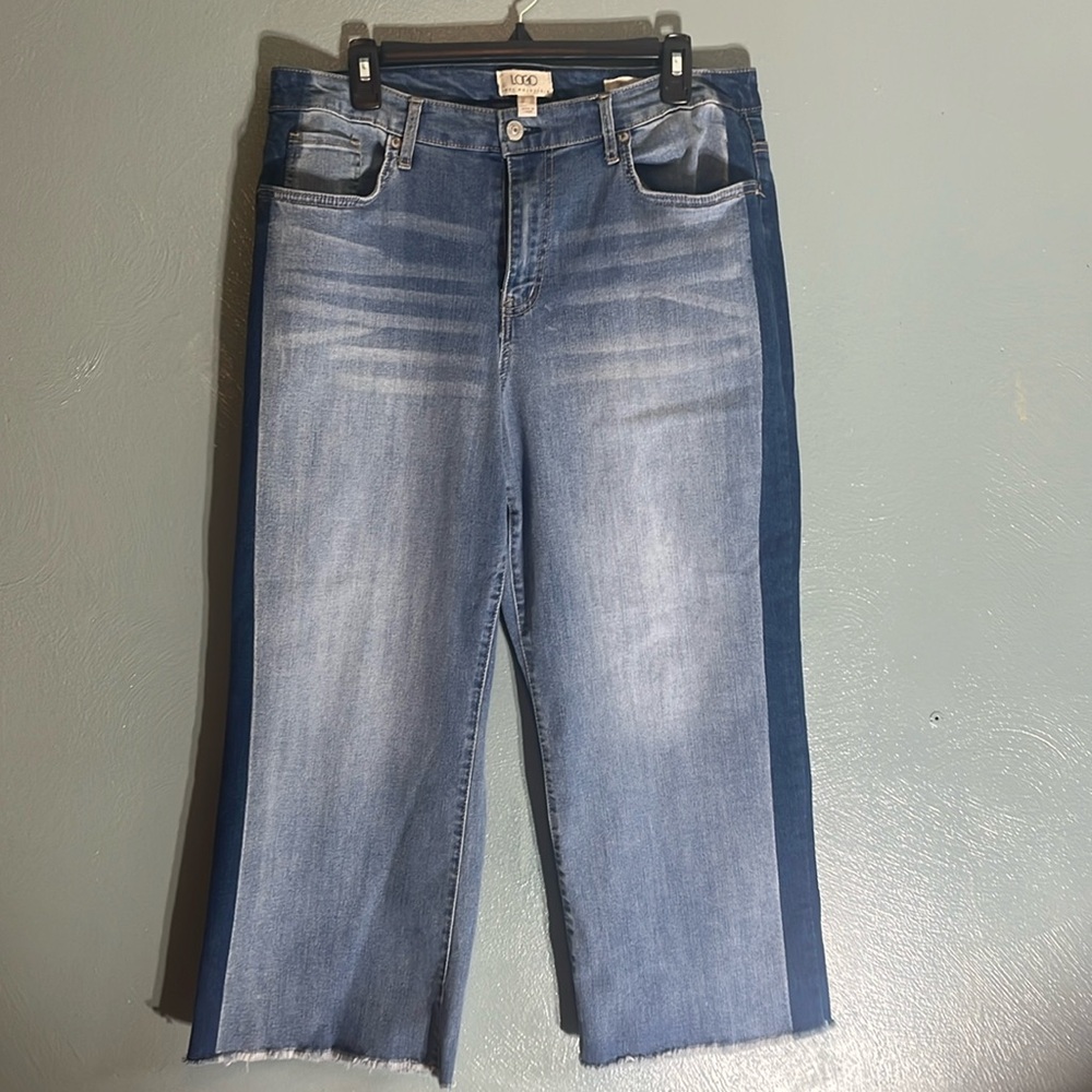 LOGO wide leg capri 14